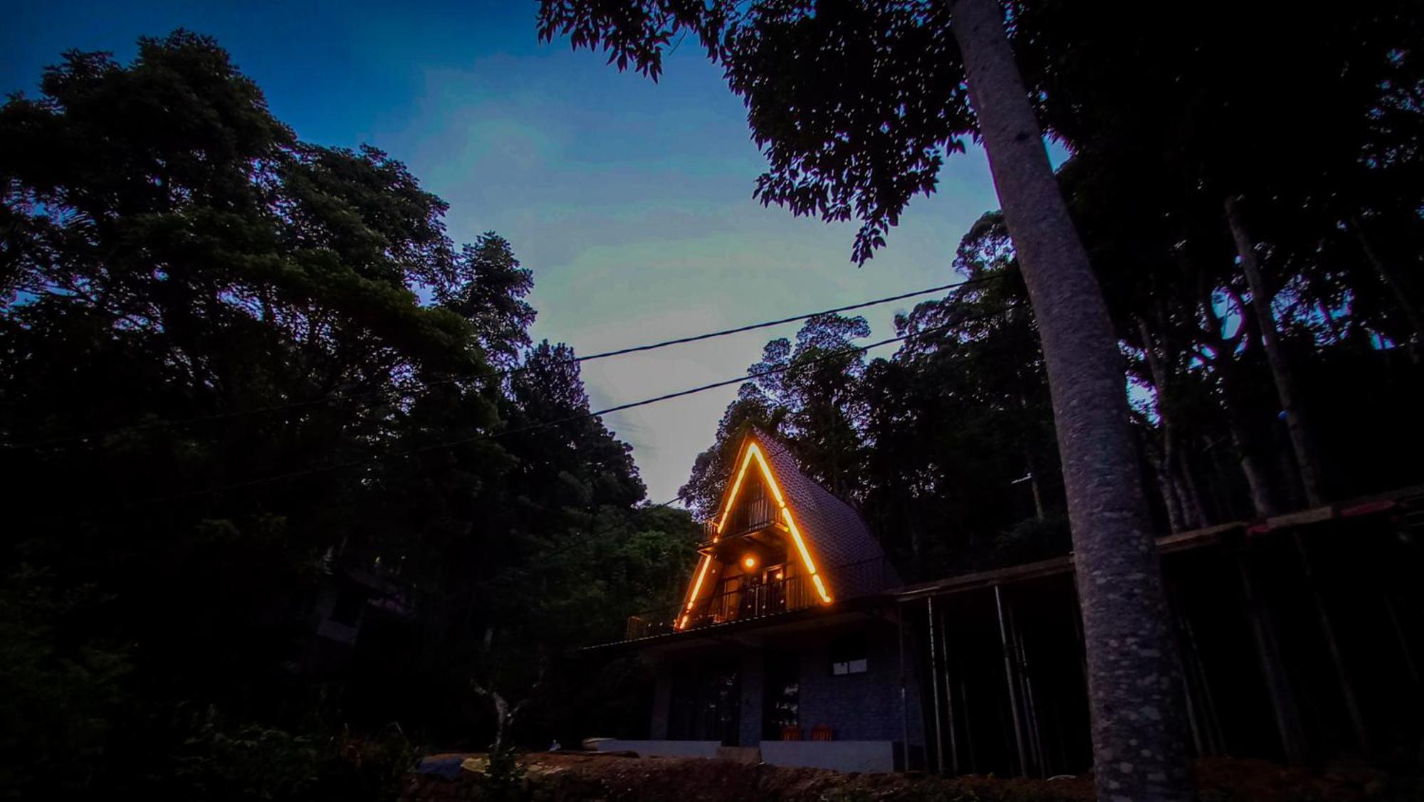 White Moon Cabin & Cottage 埃拉 外观 照片