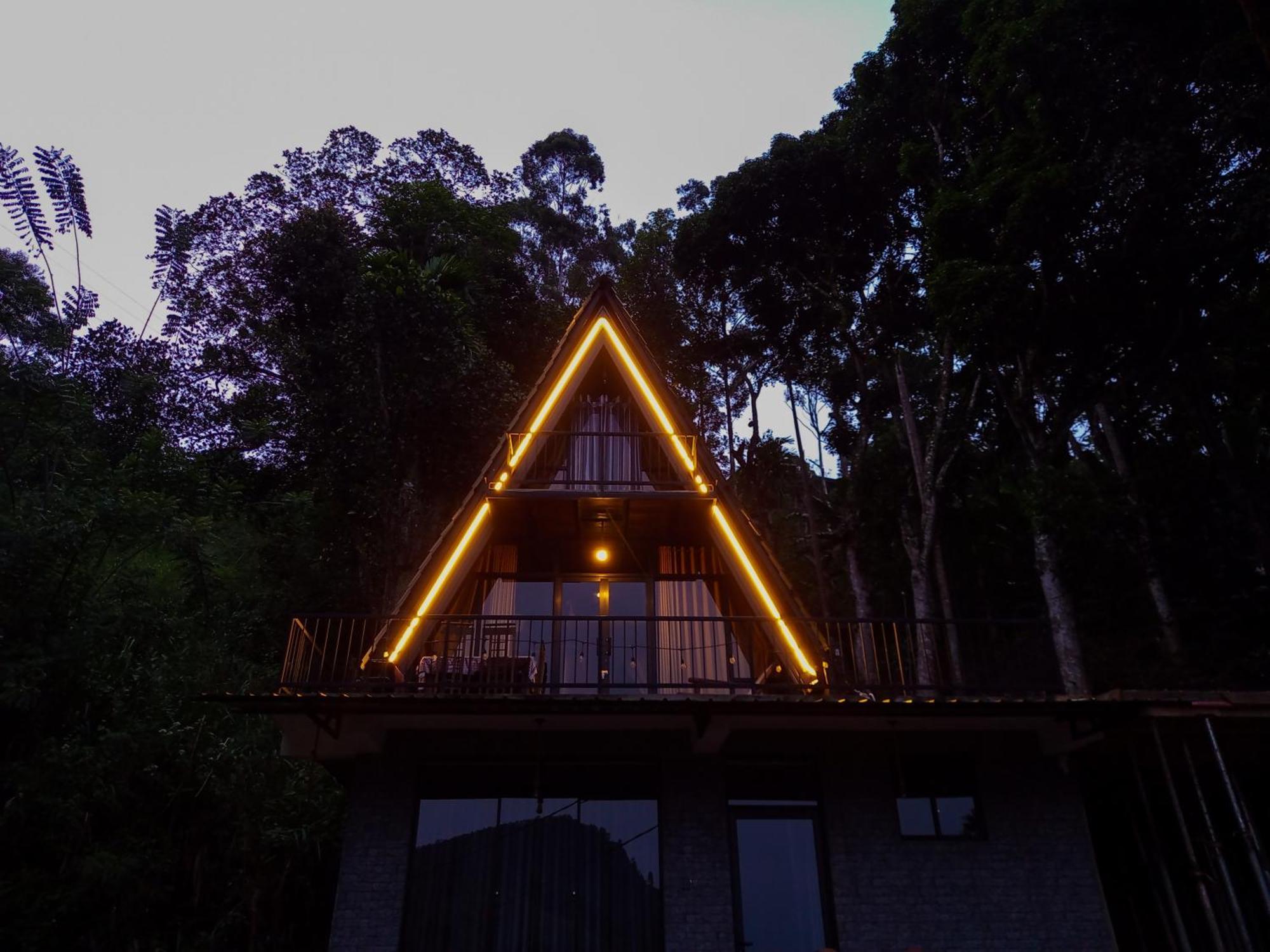 White Moon Cabin & Cottage 埃拉 外观 照片